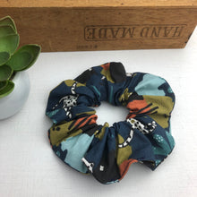 Load image into Gallery viewer, Scrunchie - Blues