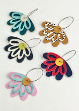 Load image into Gallery viewer, Flower dangles