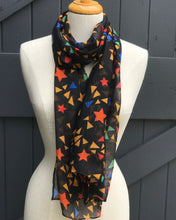 Load image into Gallery viewer, Summer scarf - Black triangles