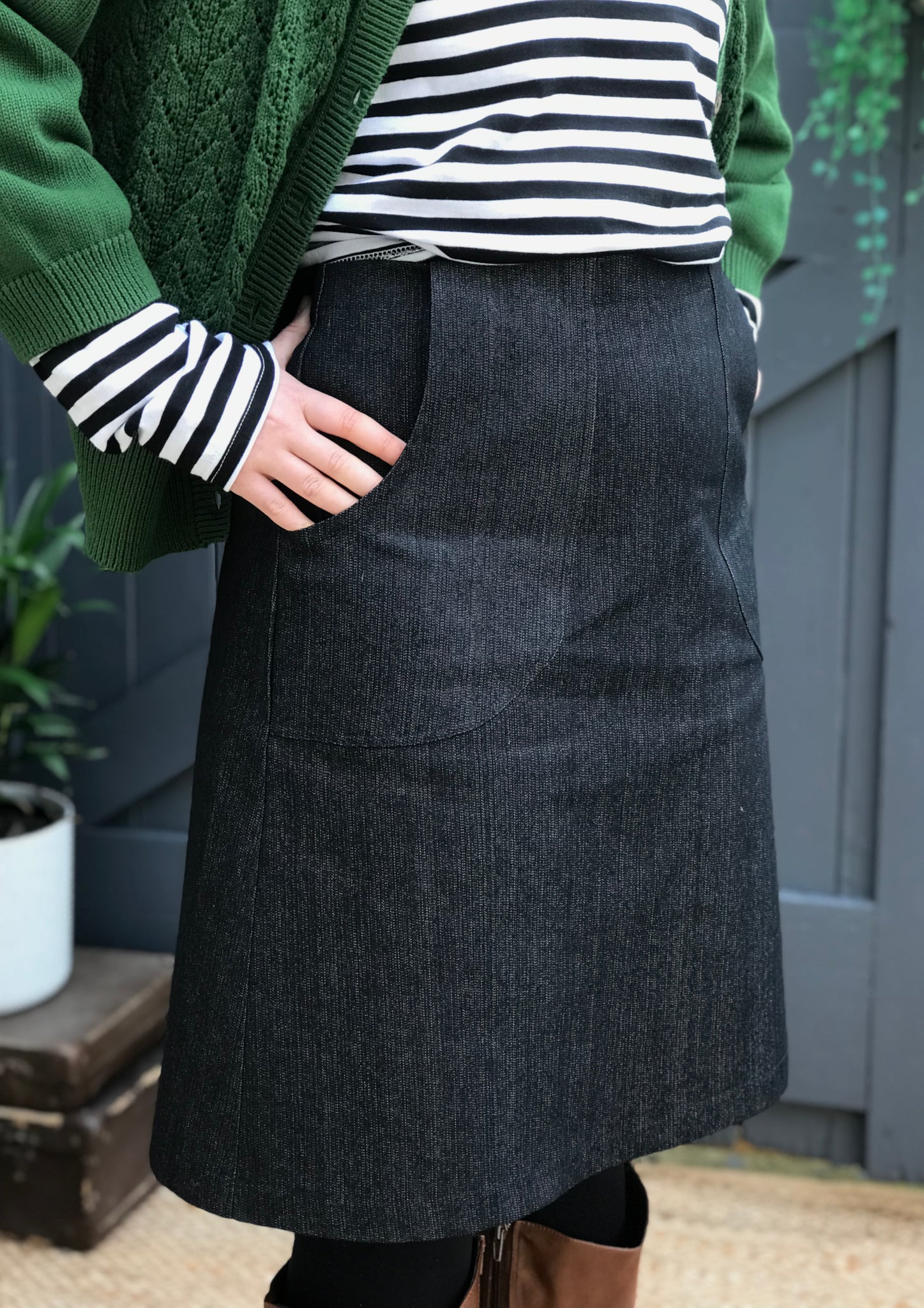 8oz BLACK DENIM BACK DRAPE SKIRT(XS Indigo): Vintage 1.2｜THE SHOP YOHJI  YAMAMOTO