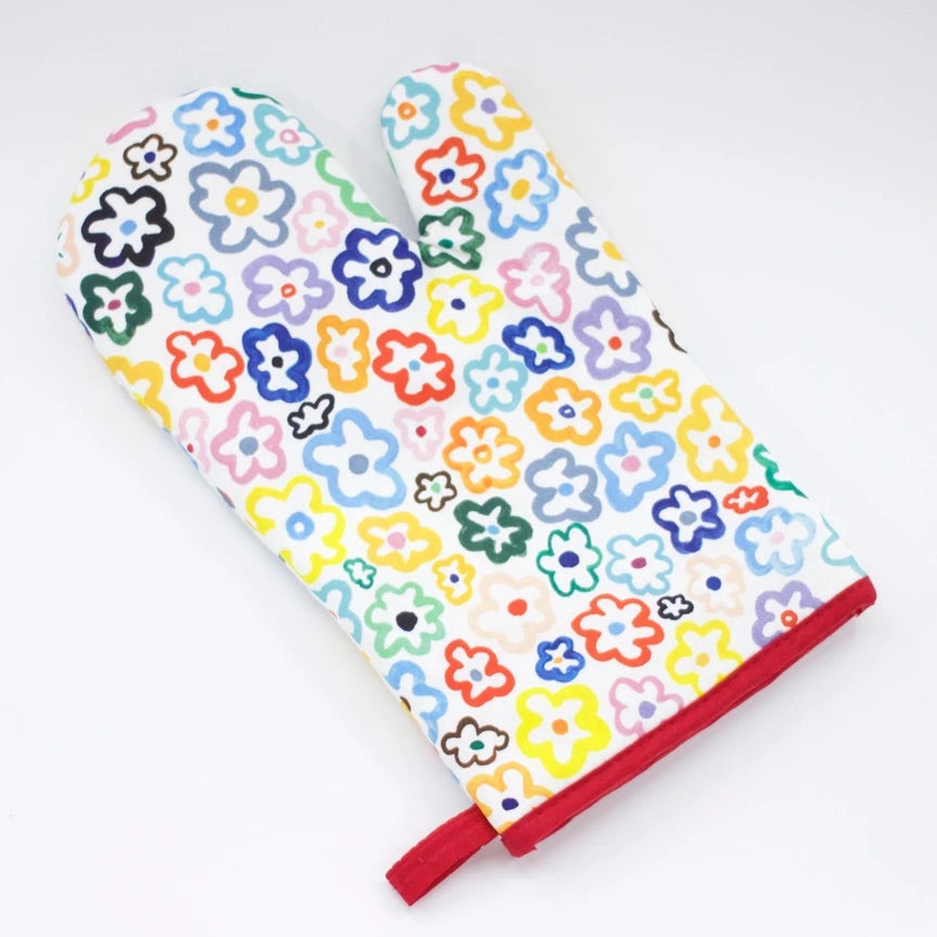 Oven mitt by Shuh Lee