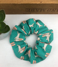 Load image into Gallery viewer, Scrunchie - Greens