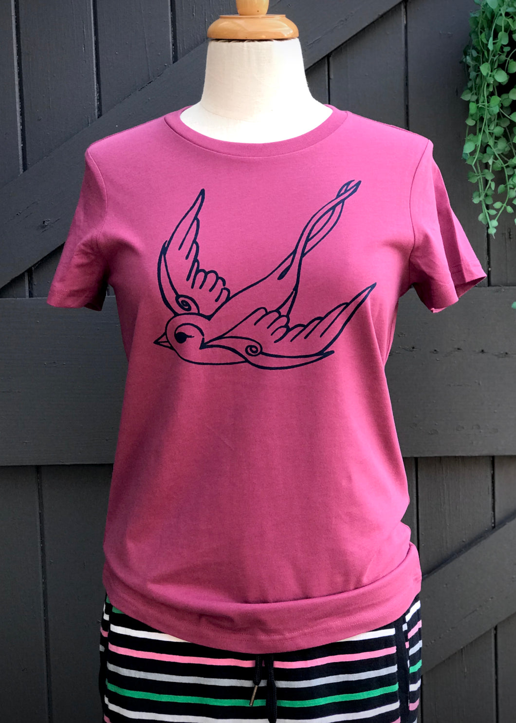 Ladies tee - Swooping Swallow