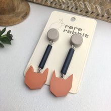 Load image into Gallery viewer, Catty earrings