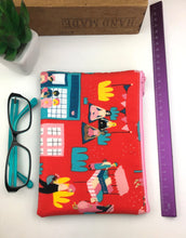 Load image into Gallery viewer, Large zip purse